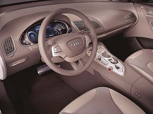 Audi Roadjet - Van sportowy i inteligentny