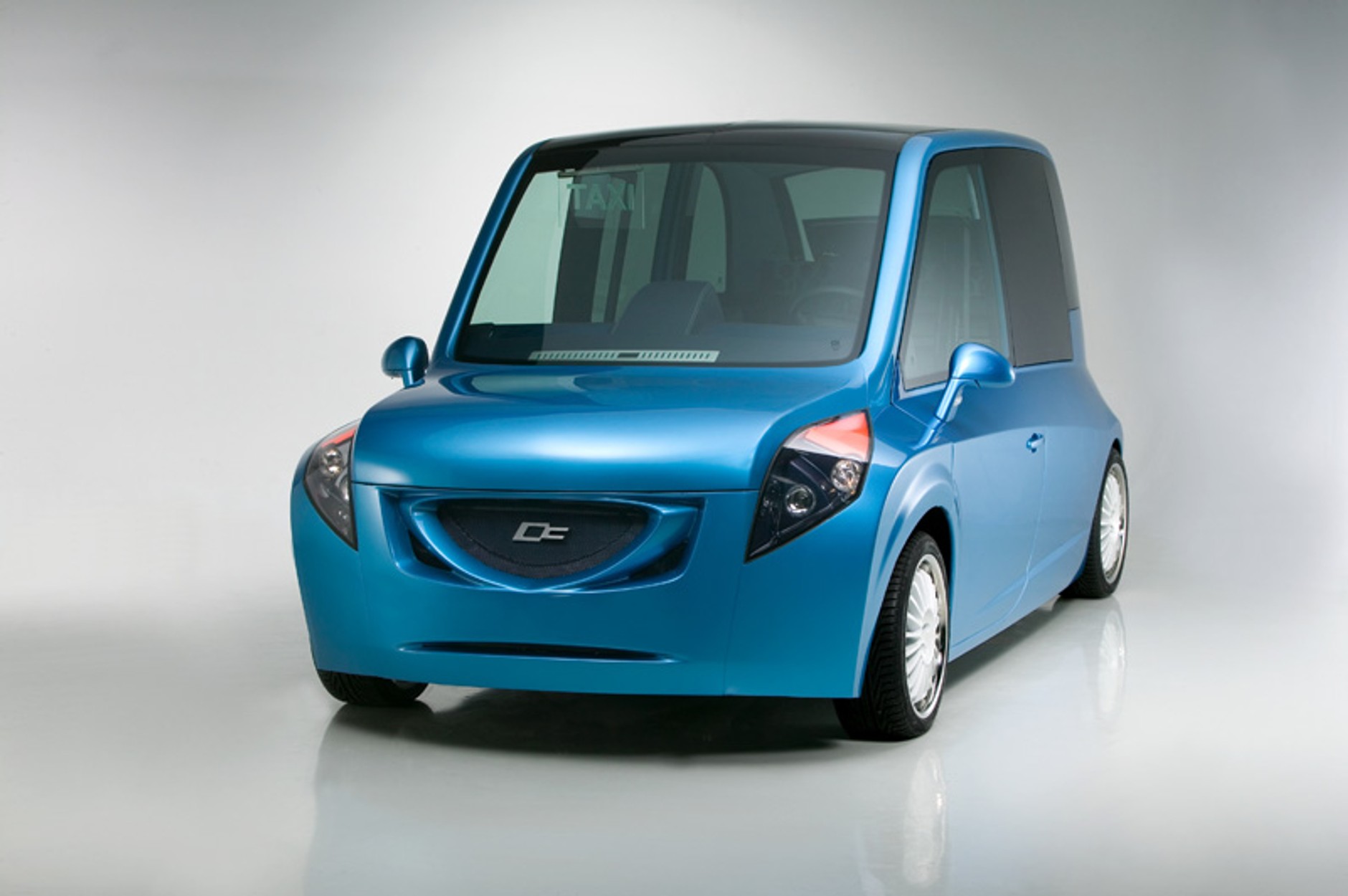 Paryż na żywo: CityCab – taksówka przyjazna ludziom i środowisku naturalnemu