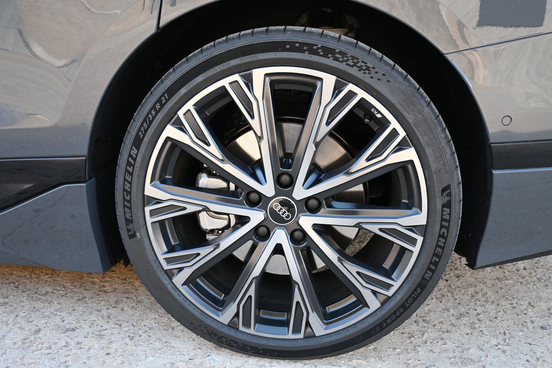 Audi A6 e-tron Avant