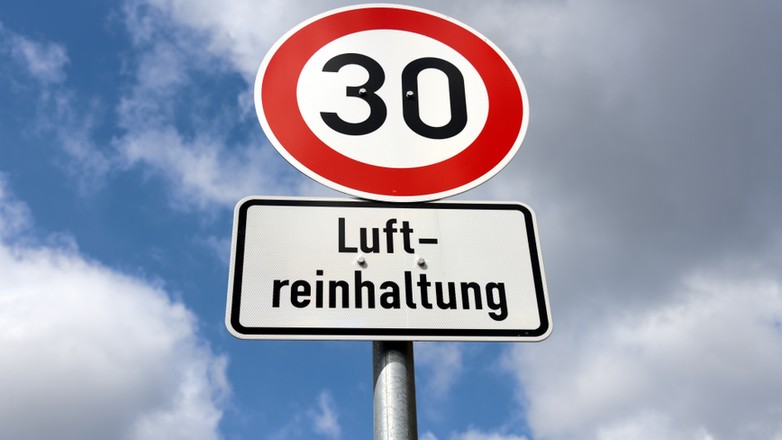 Ograniczenie prędkości związane z ochroną powietrza w Niemczech obowiązuje wszystkich kierowców