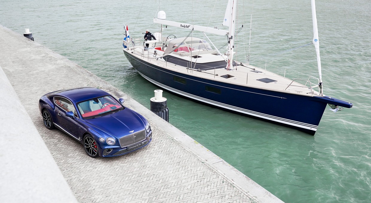 Odpowiedź Bentleya na Rolls-Royce'a Boat Tail