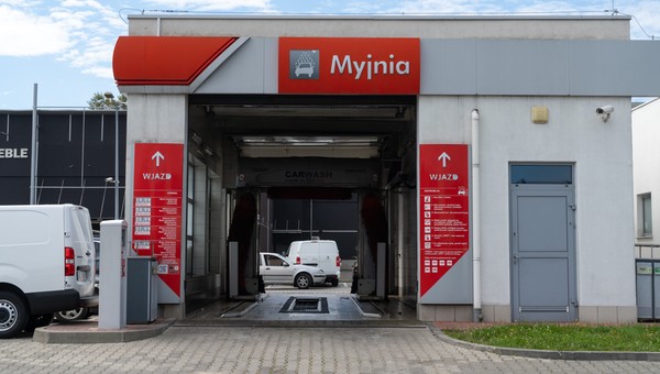 Pan Andrzej chciał skorzystać z myjni. Takiego prezentu się nie spodziewał