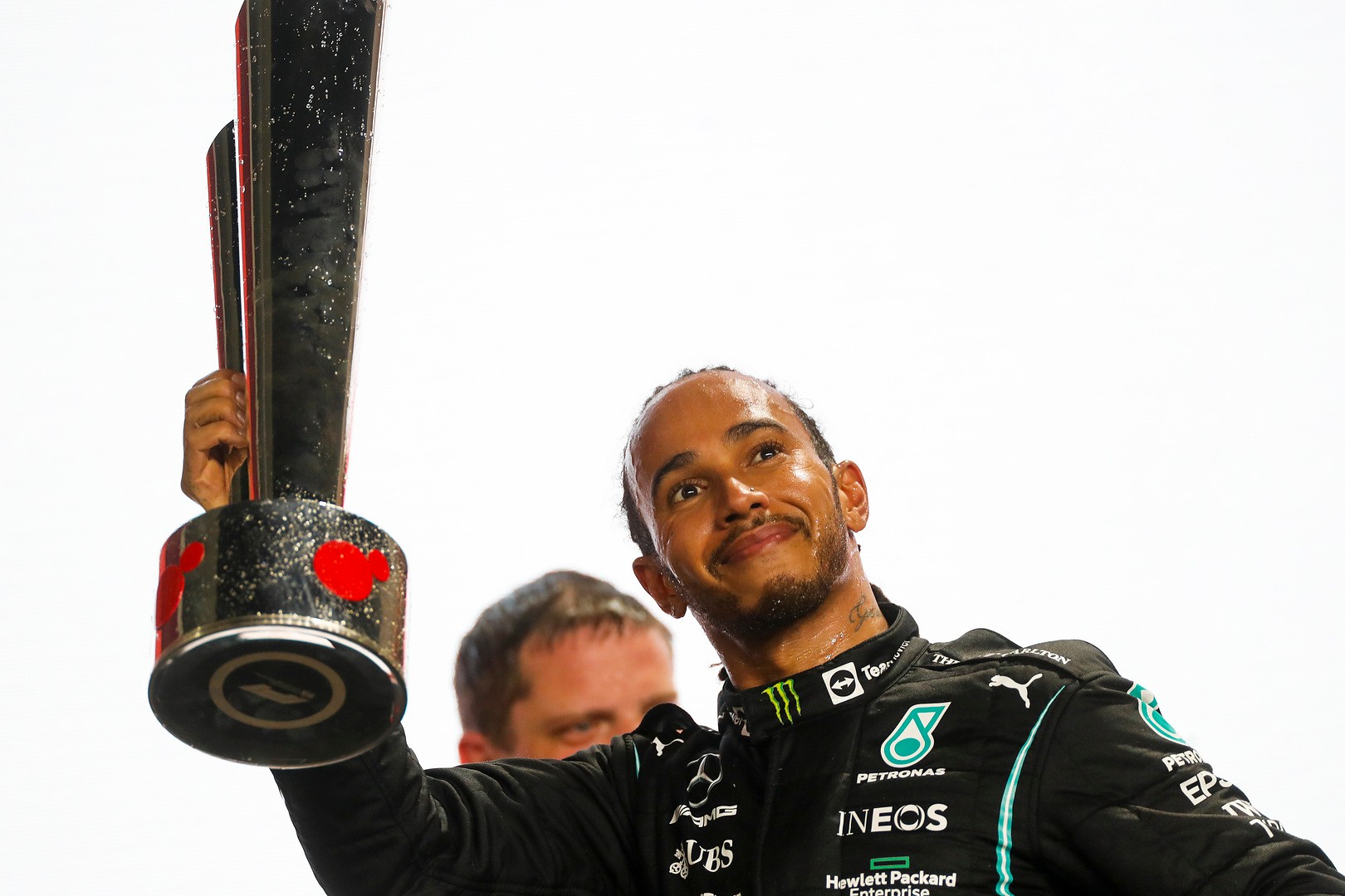Lewis Hamilton szczęśliwy (i chudszy) po wygranej w GP Kataru 2021