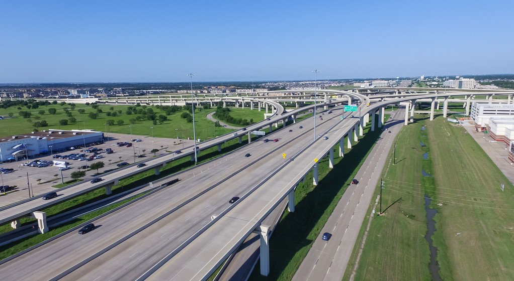 Budowa Katy Freeway pochłonęła kilka miliardów dolarów