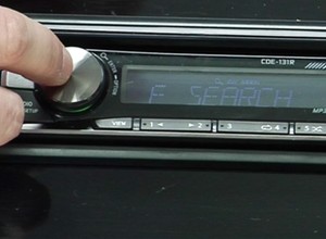 Test tanich markowych radioodtwarzaczy - Alpine CDE 131R (cz.2)