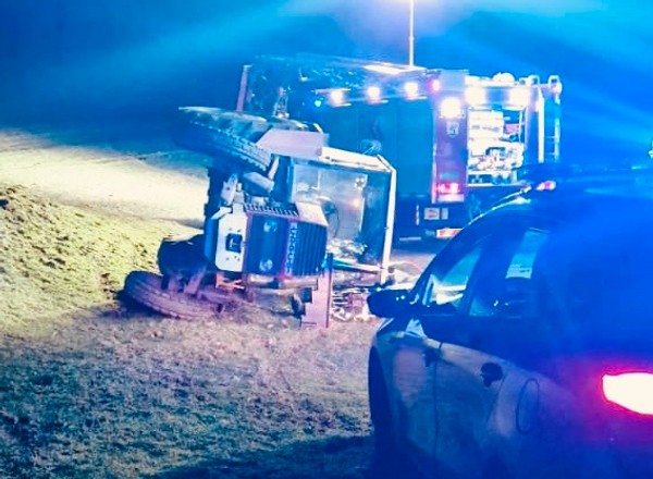 Tragedia w polu. Nie żyje 42-letni rolnik przygnieciony ciągnikiem