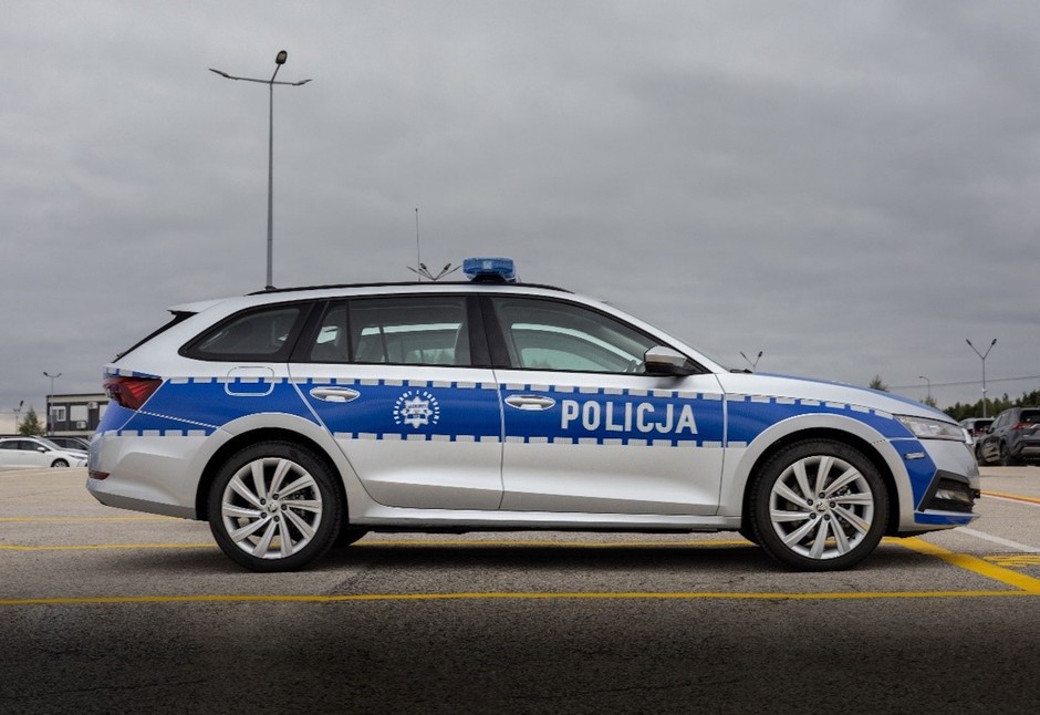Policyjna flota powiększa się o hybrydowe Skody Octavie