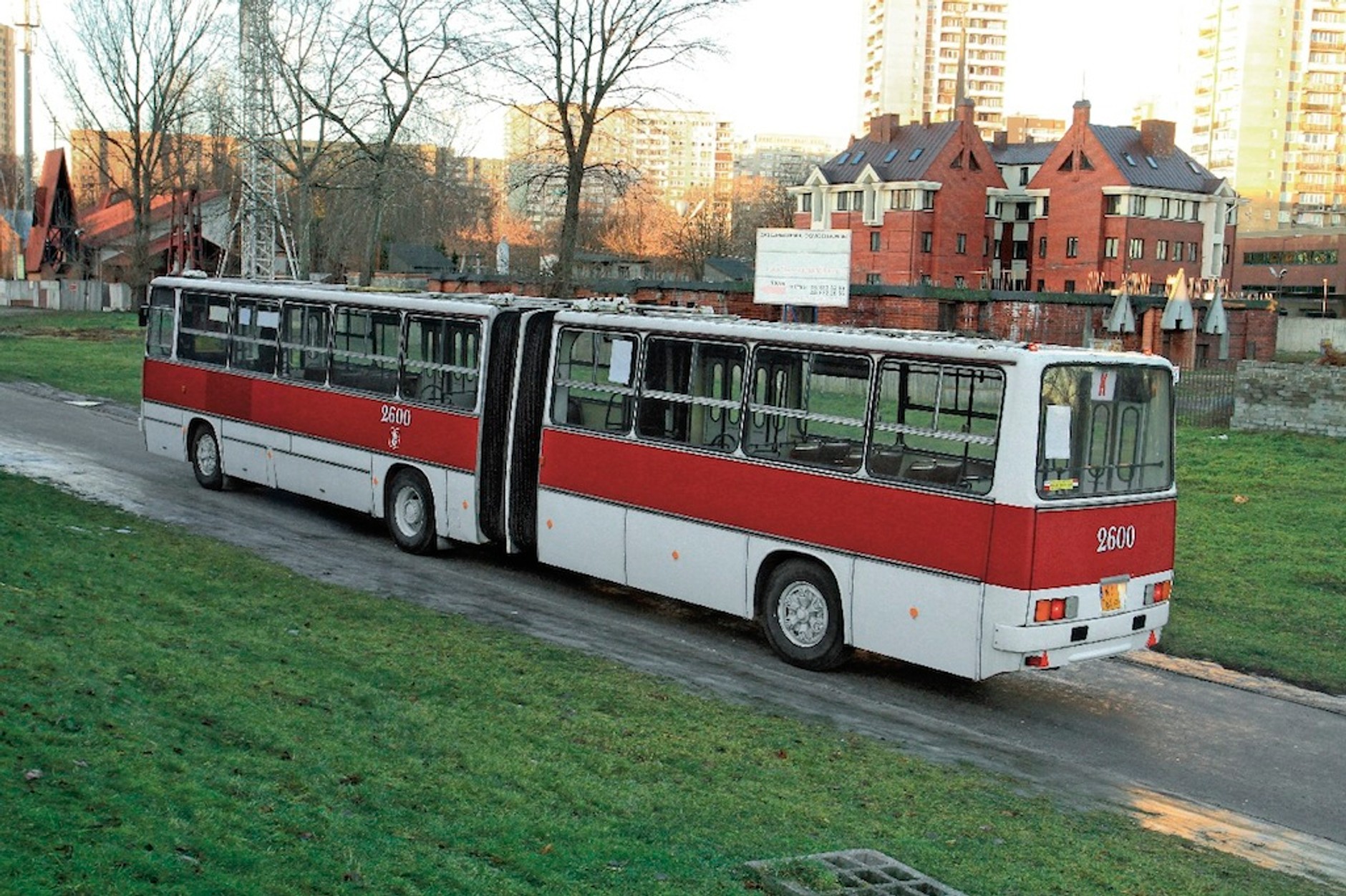 Ikarus 280 26