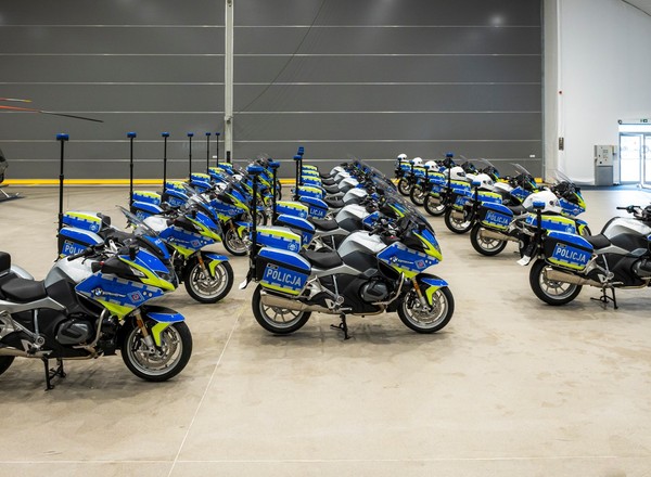 Policja dostała nowe motocykle BMW za prawie 60 mln zł. To największy zakup w historii