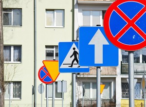 Czas najwyższy ogarnąć polski bałagan drogowy. Niemcy potrafili [PERTYN]