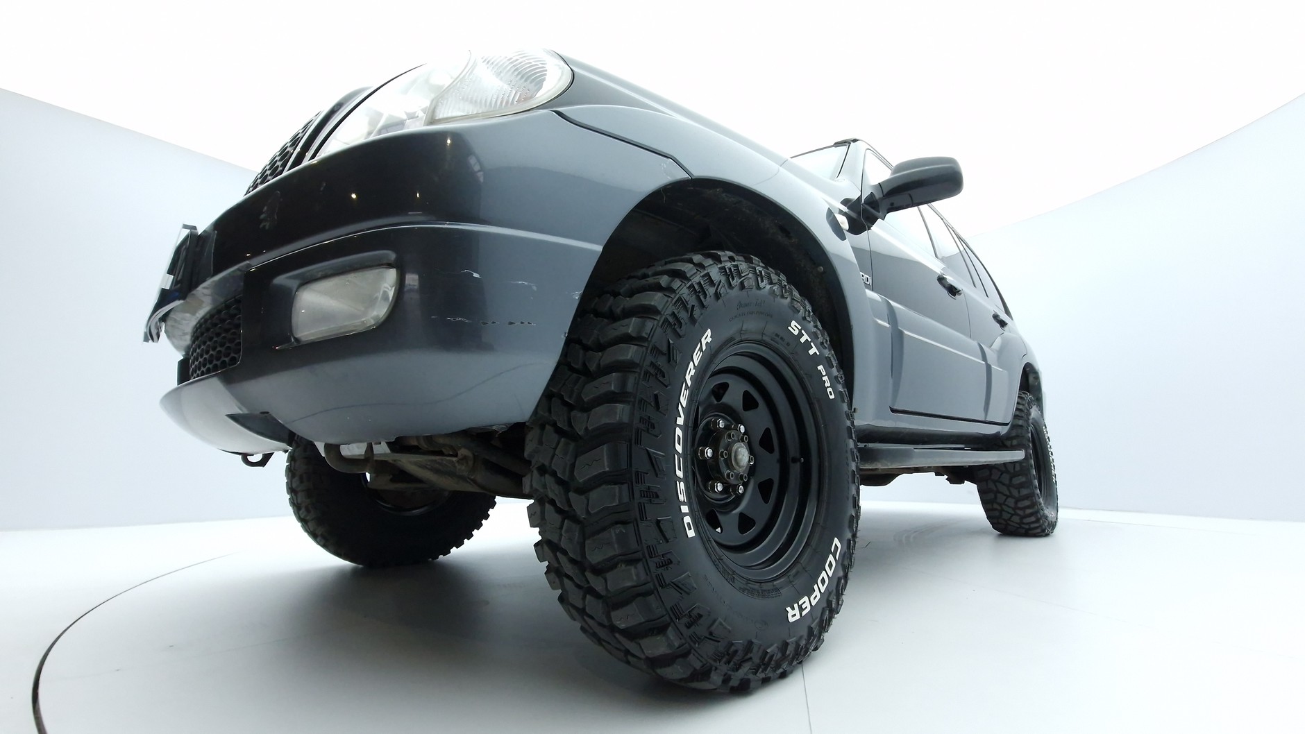 Hyundai Terracan kupiony dla ukraińskich żołnierzy