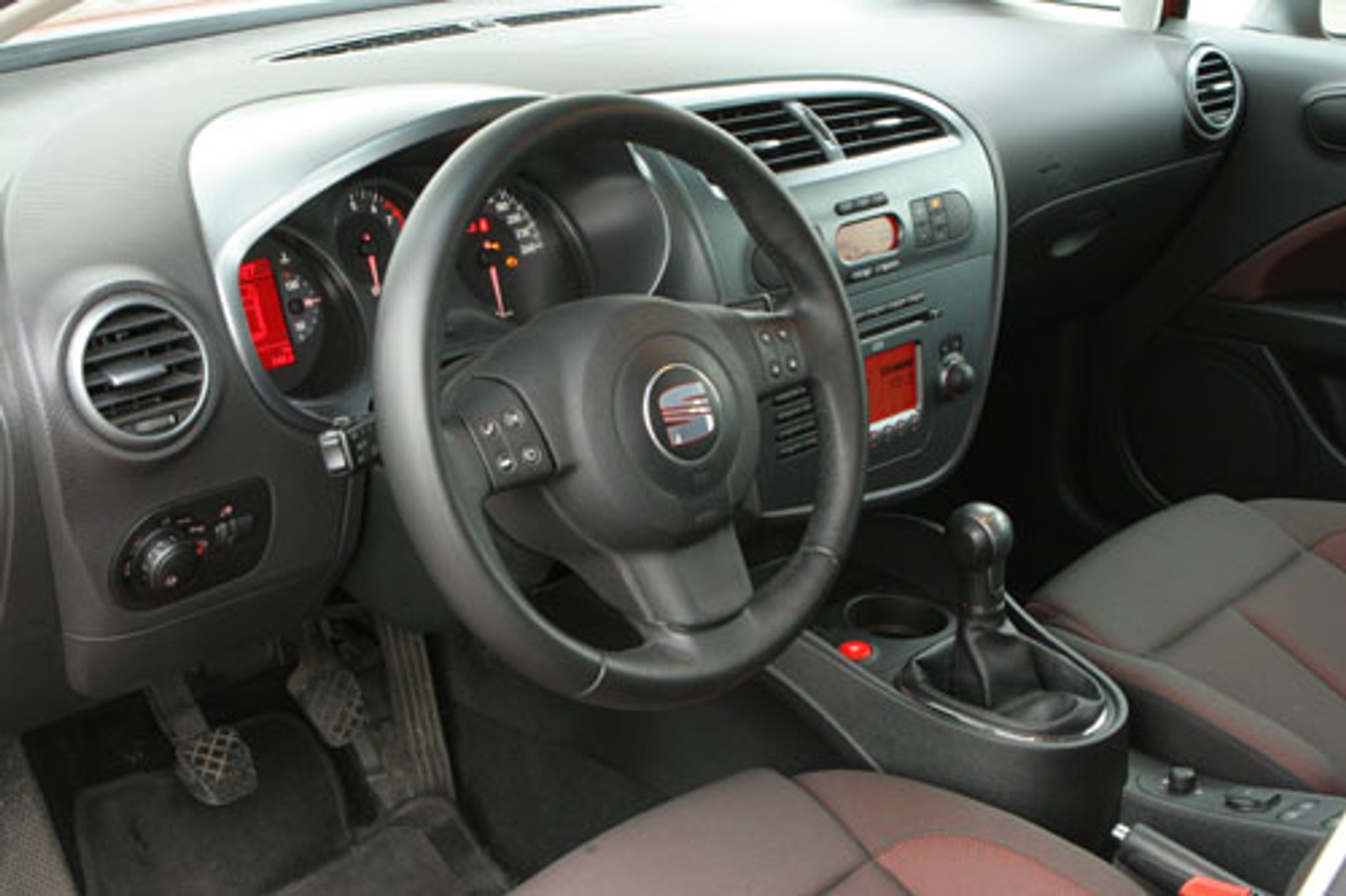 Honda Civic 1.8, Seat Leon 2.0 FSI, VW Golf 1.4 TSI - Zapewniają mocne wrażenia