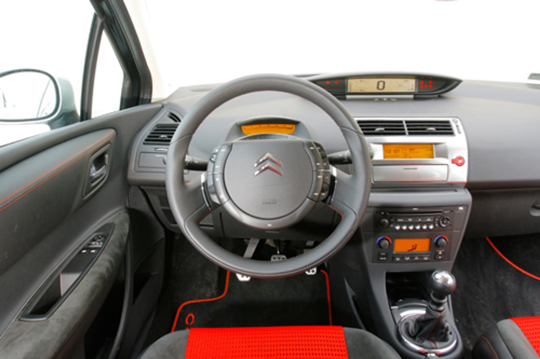 Citroën C4 Loeb - Z rajdowym duchem