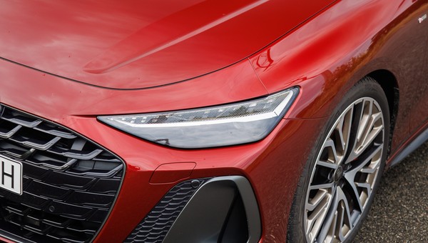 Audi A6 C9