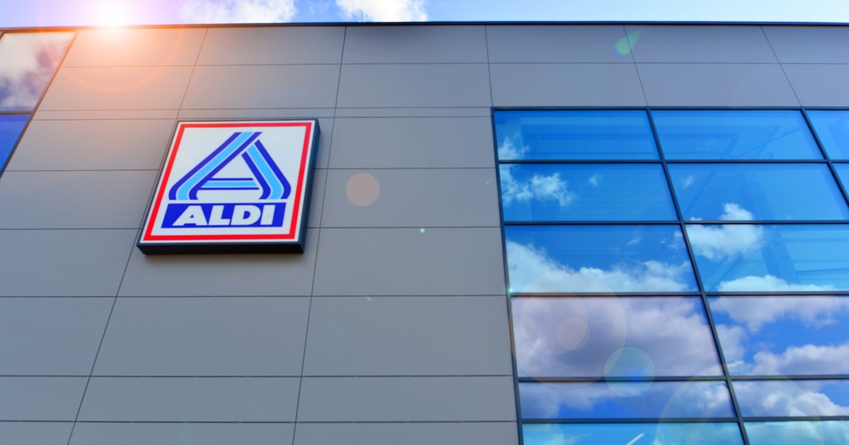 GreenWay Polska i sieci sklepów ALDI rozpoczęły współpracę. Chodzi o ładowarki samochodowe