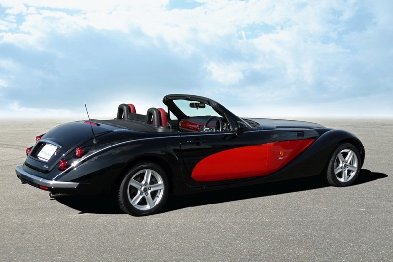 Mitsuoka Galue – Fiat, Rolls-Royce, Jaguar i Nissan w jednym