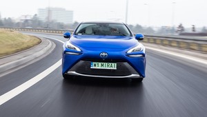 Jeździliśmy nową Toyotą Mirai – czy dzięki technologii wodorowej to elektryk doskonały?
