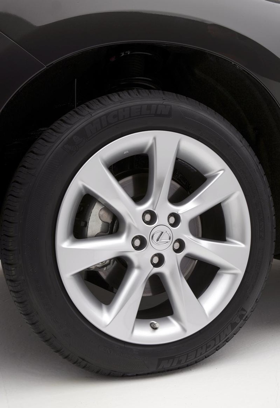 Los Angeles 2008: Lexus RX 350 i RX 450h - ewolucyjna przemiana