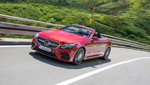 Mercedes E 300 cabrio - cztery pory roku
