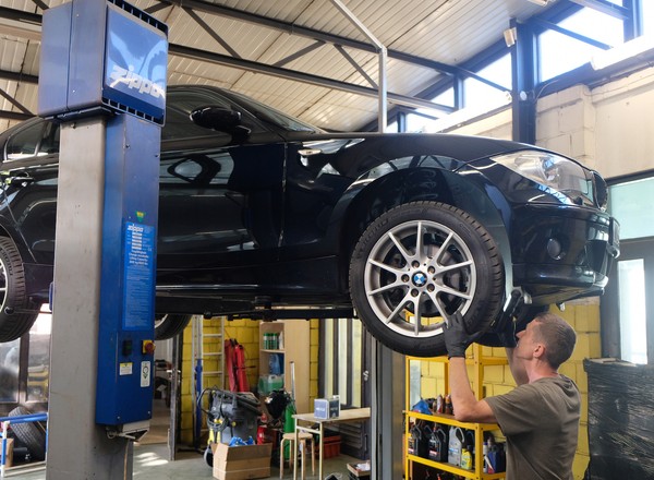 Czy warto kupić używane BMW serii 1 z dieslem 2.0?