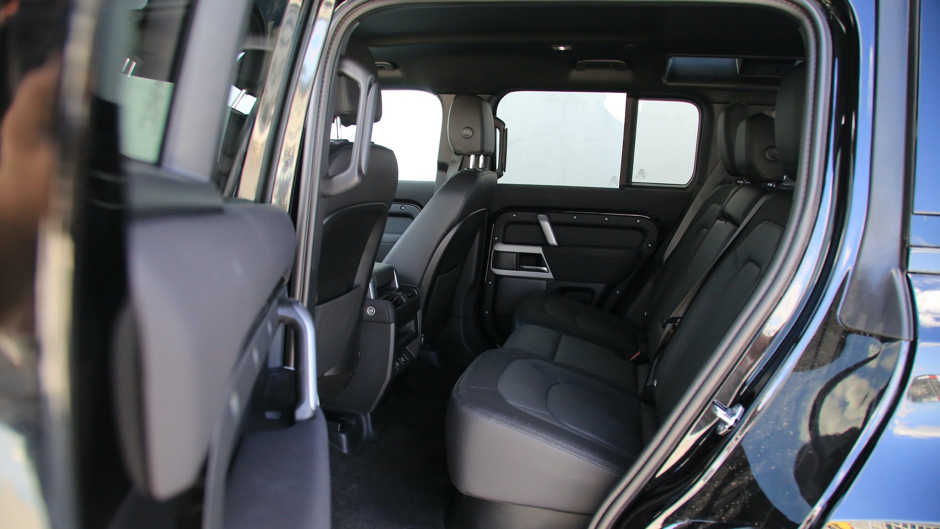 Land Rover Defender 110