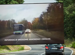 Cudem uniknął wypadku. Musiał jednak poświęcić auto