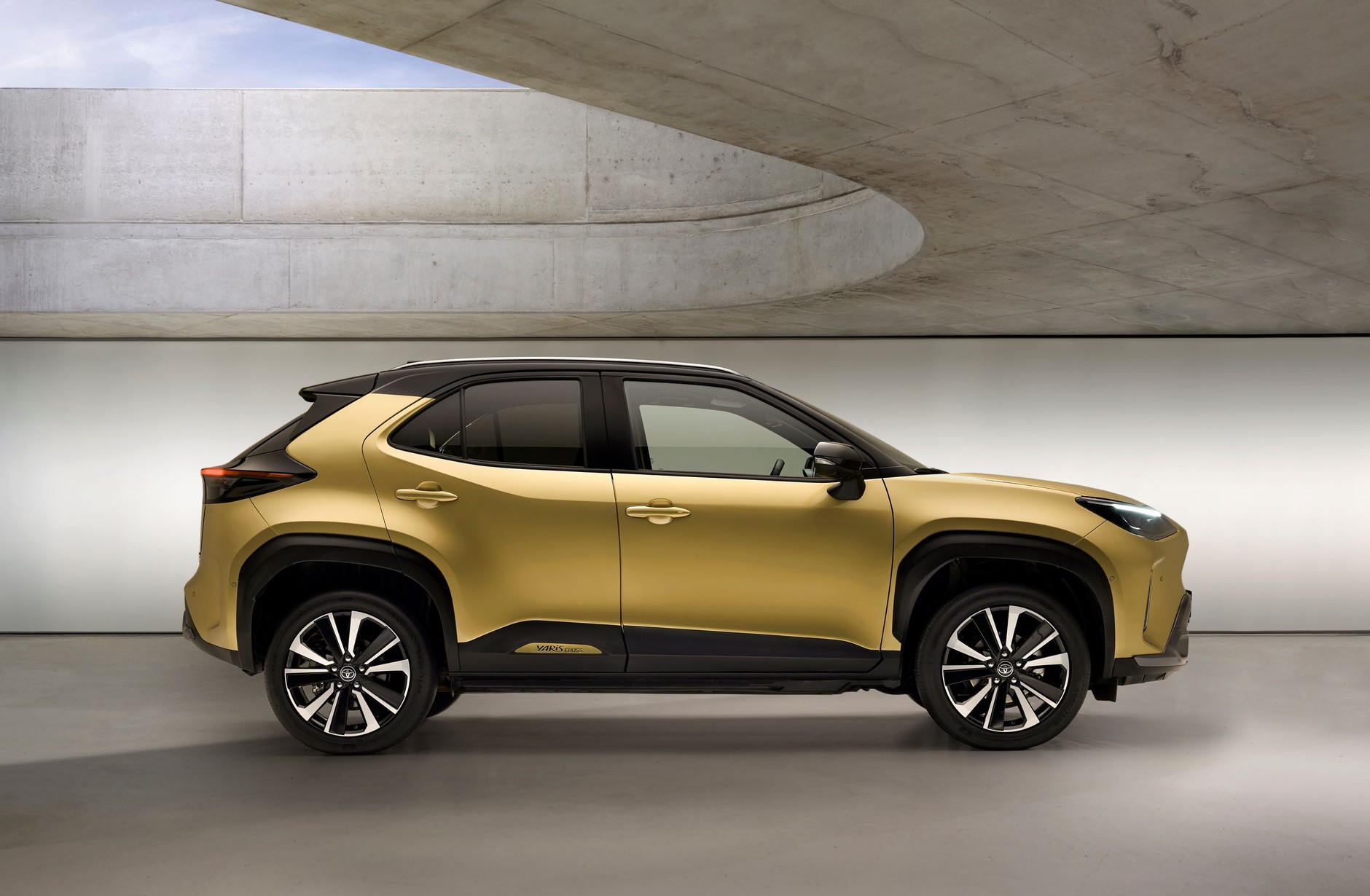 2. miejsce: Toyota Yaris Cross (1592 rejestracji)