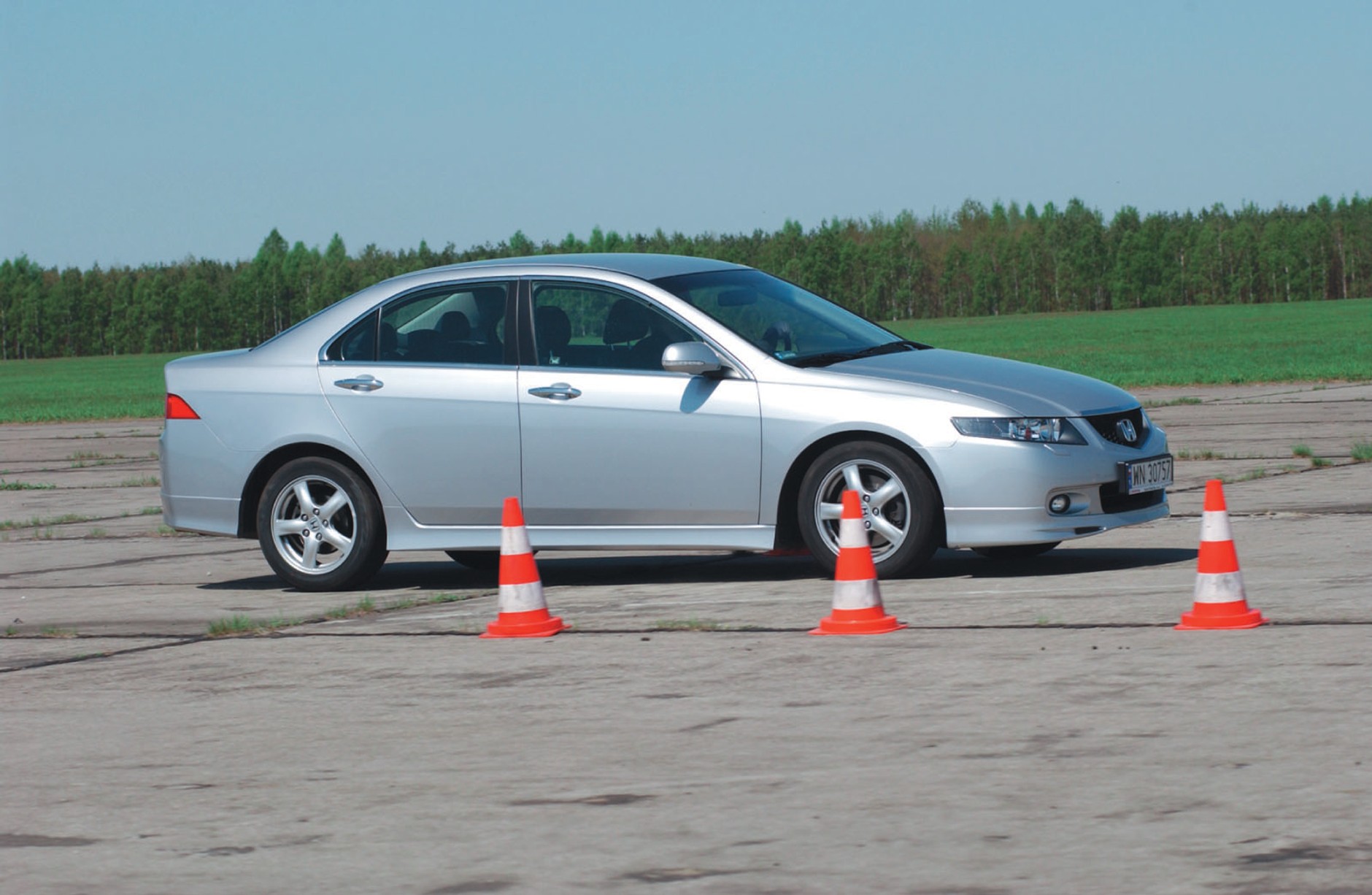 Honda Accord 2.0 – od 19 000 zł