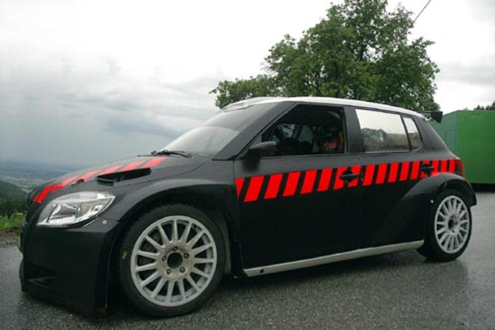 Carlos Sainz testuje Fabię S2000