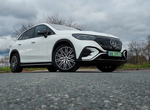 Czy luksusowy, elektryczny SUV może być lepszy niż odpowiednik z silnikiem Diesla? Odpowiedź jest jednoznaczna
