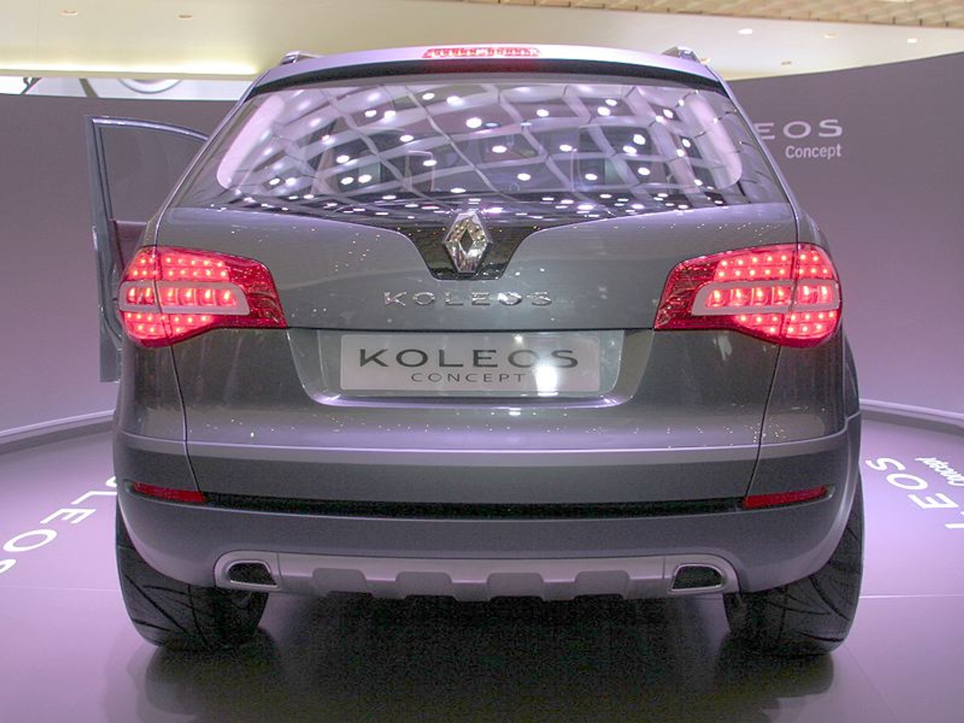 Paryż na żywo: fotogaleria z targów – Renault Koleos