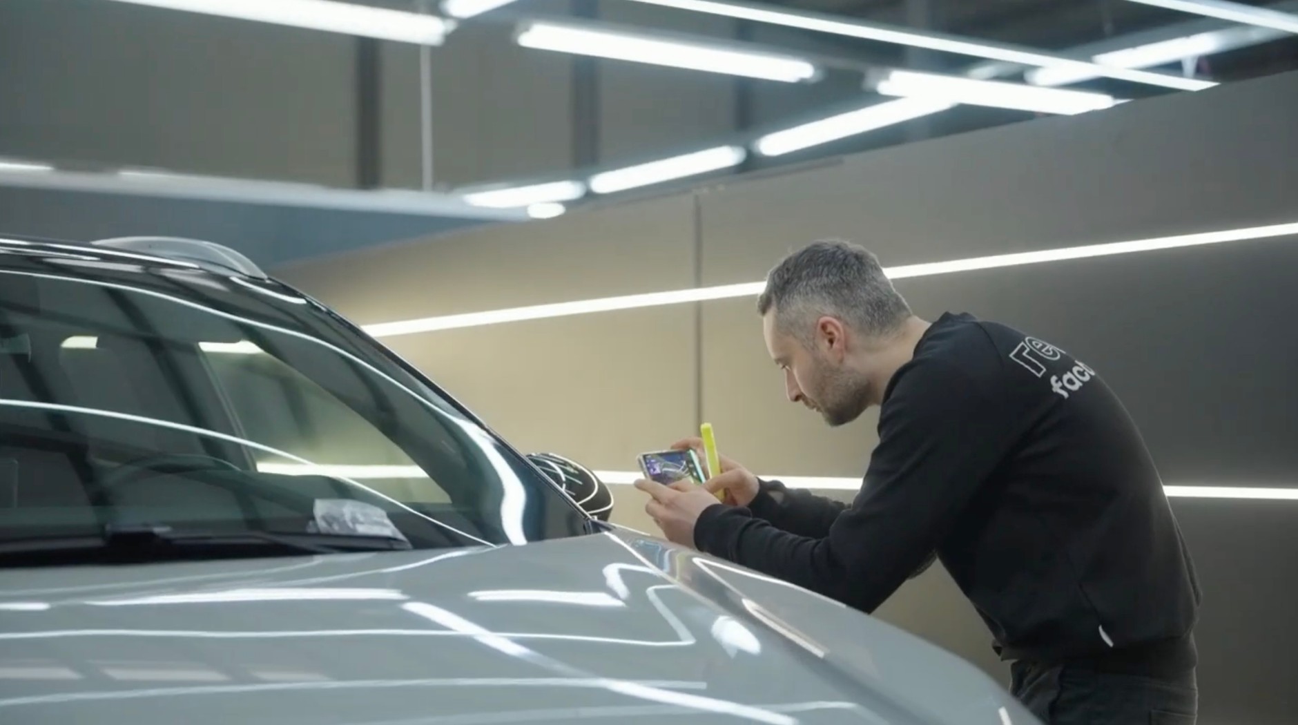 Odnowa aut w Renew Factory