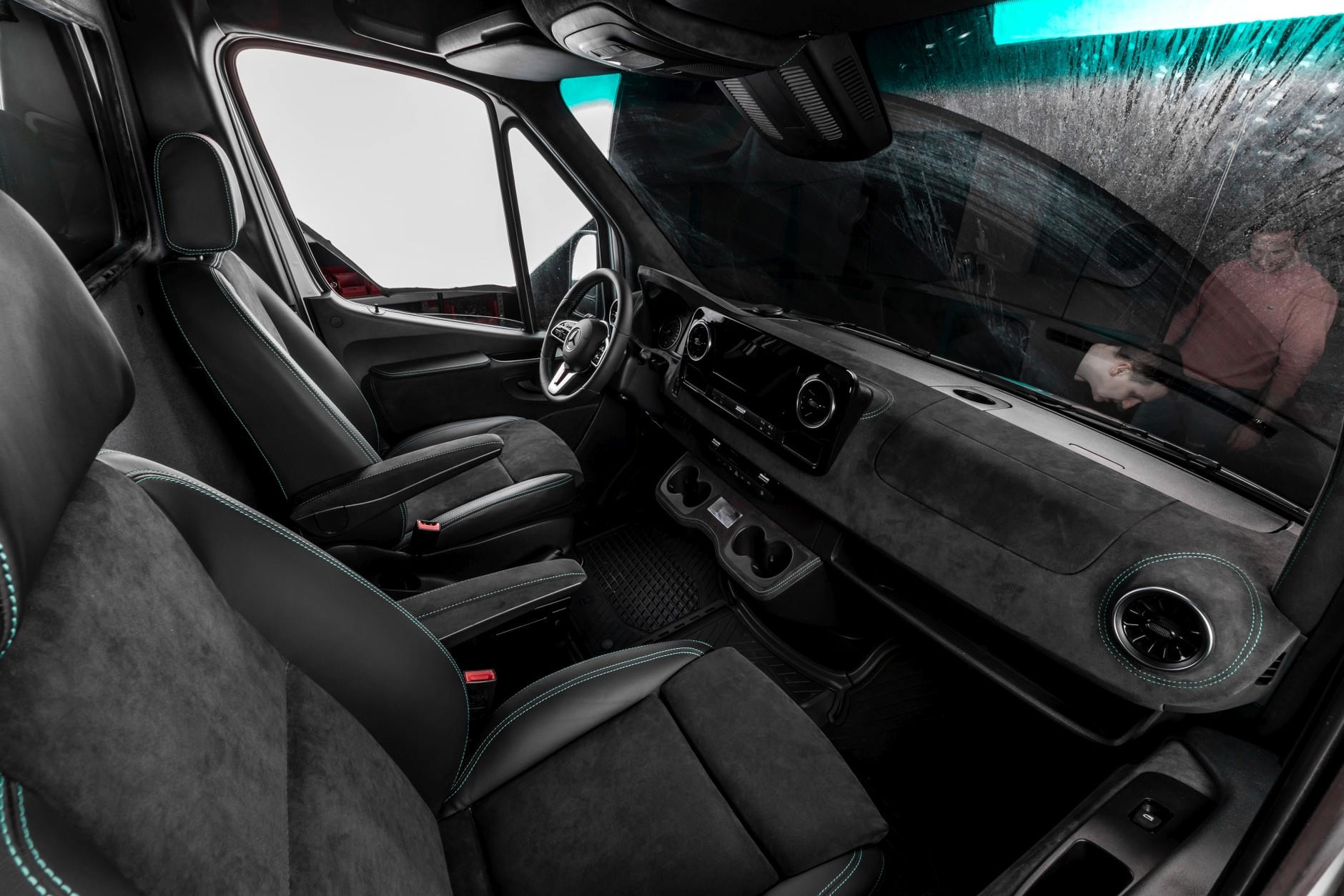 Mercedes Sprinter Petronas Edition Kegger