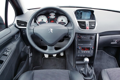 Mini Cooper, Citroen C2, VW Polo, Peugeot 207, Suzuki Swift - Czy nowe Mini przeskoczy wszystkich?