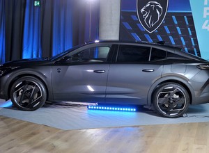 Nowy Peugeot 408 już oficjalnie w Polsce. Znamy ceny crossovera