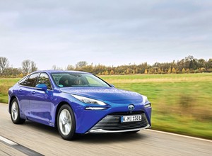 Wodorowa Toyota Mirai po dwóch latach i 80 tys. km. Czy da się jeździć drożej?