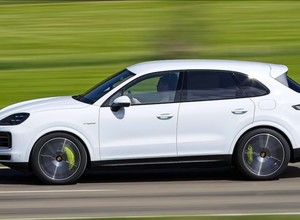Czas na pierwszy przegląd naszego Porsche. Kilka rzeczy zapisaliśmy w dzienniku testowym