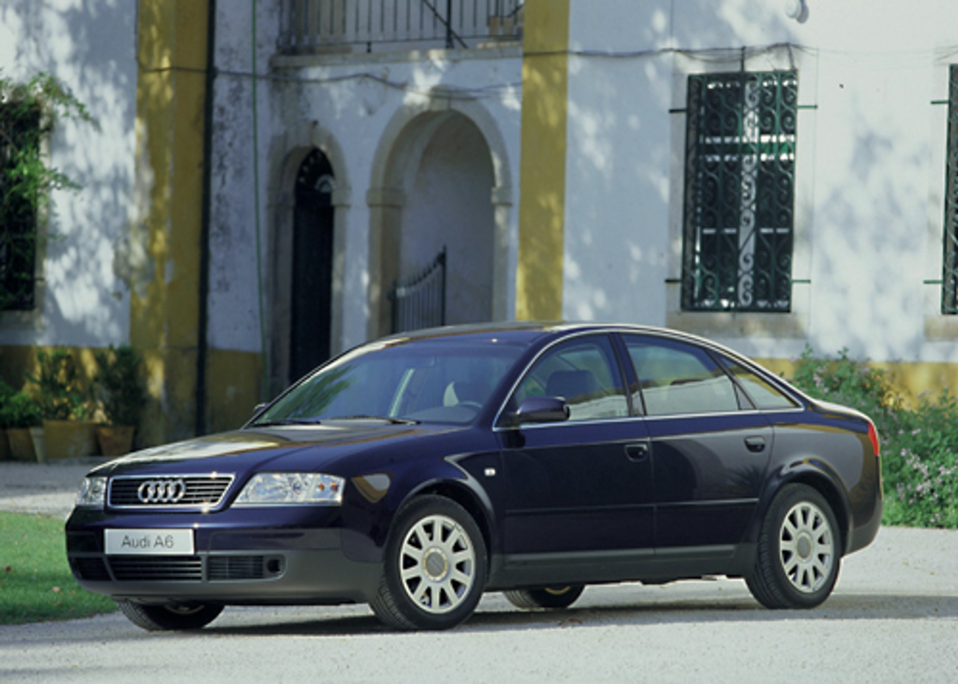 Audi A6 - Tanio nie będzie, ale na pewno komfortowo