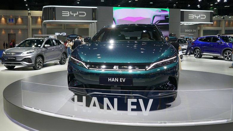 Chińskie marki wkraczają do Europy. Co na to europejska konkurencja?