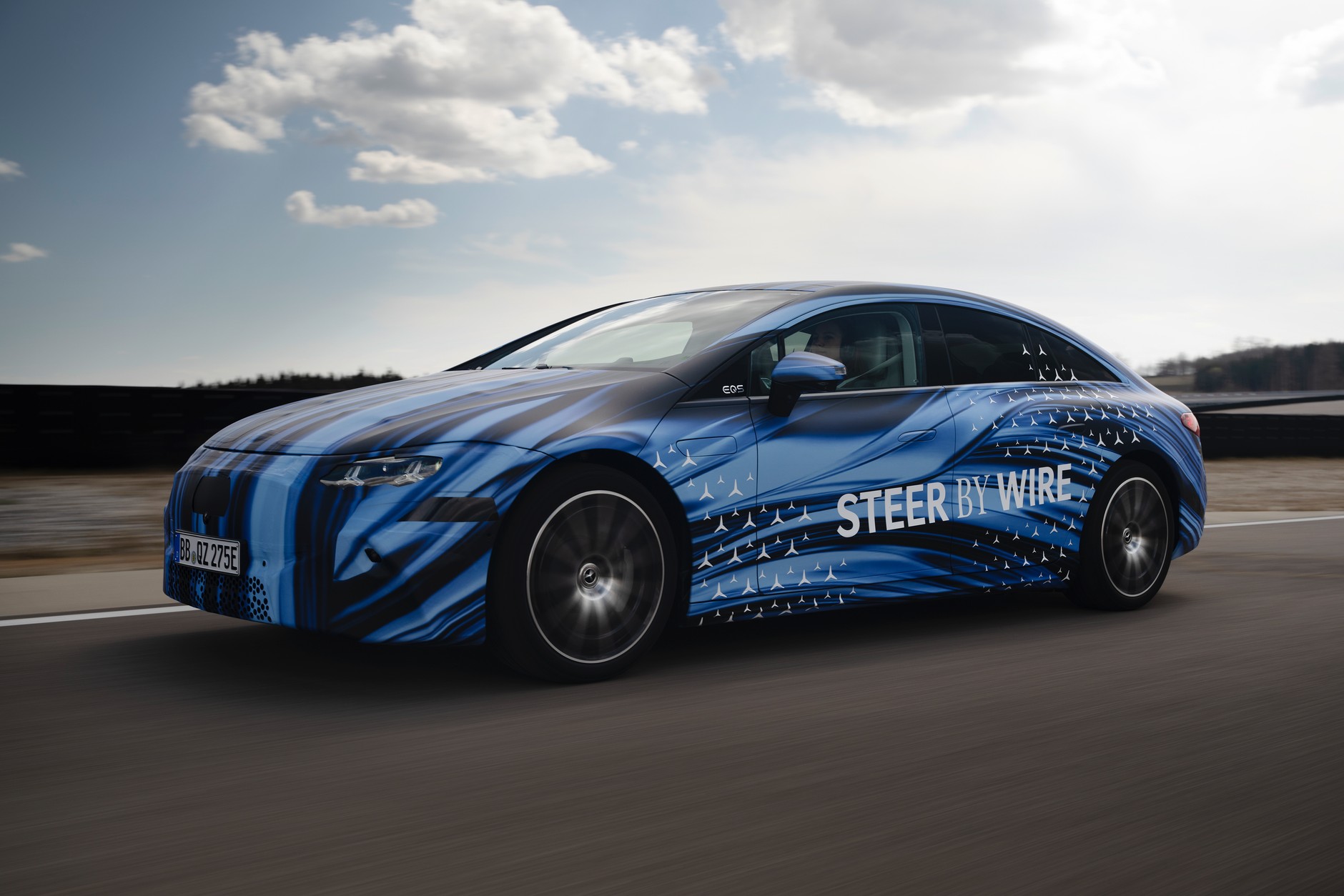 Układ kierowniczy steer-by-wire w nowych Mercedesach