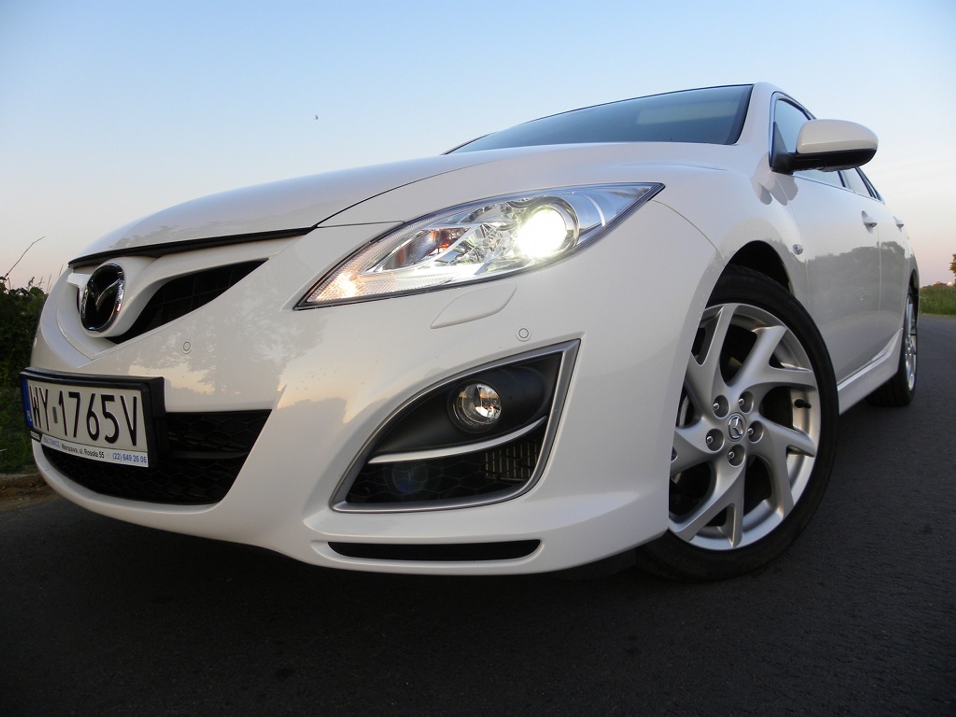 Mazda 6: czy jeździ tak dobrze, jak wygląda?