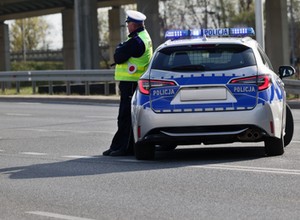 Policjanci ruszyli na akcję "DRIFT". Mandaty po 15 pkt karnych