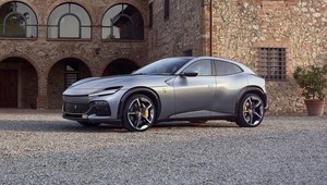 Wbija w fotel nie tylko przyspieszeniem. Poznaliśmy cenę Ferrari Purosangue