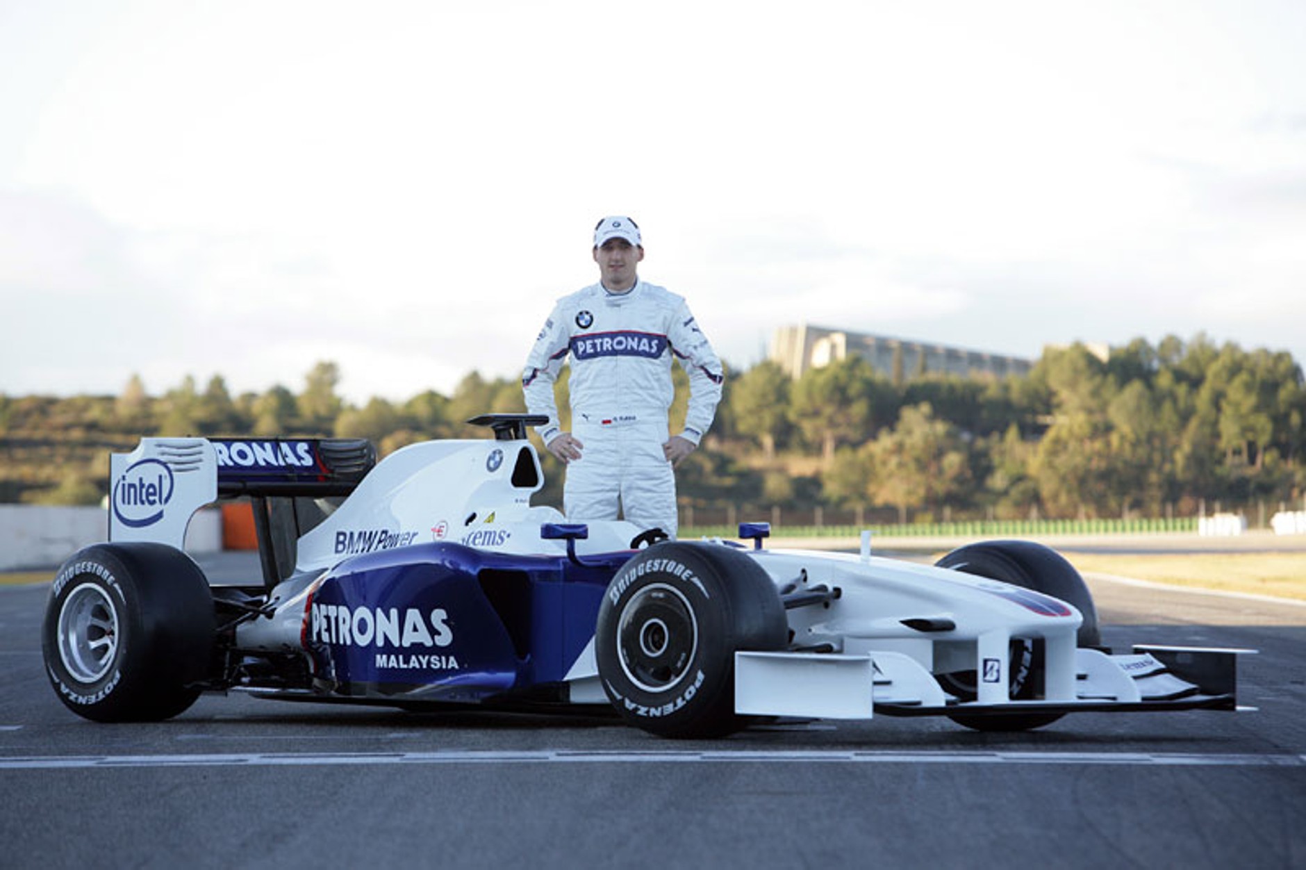 Formuła 1: Robert Kubica sprawdził nowy bolid BMW Sauber - F1.09 (fotogaleria)