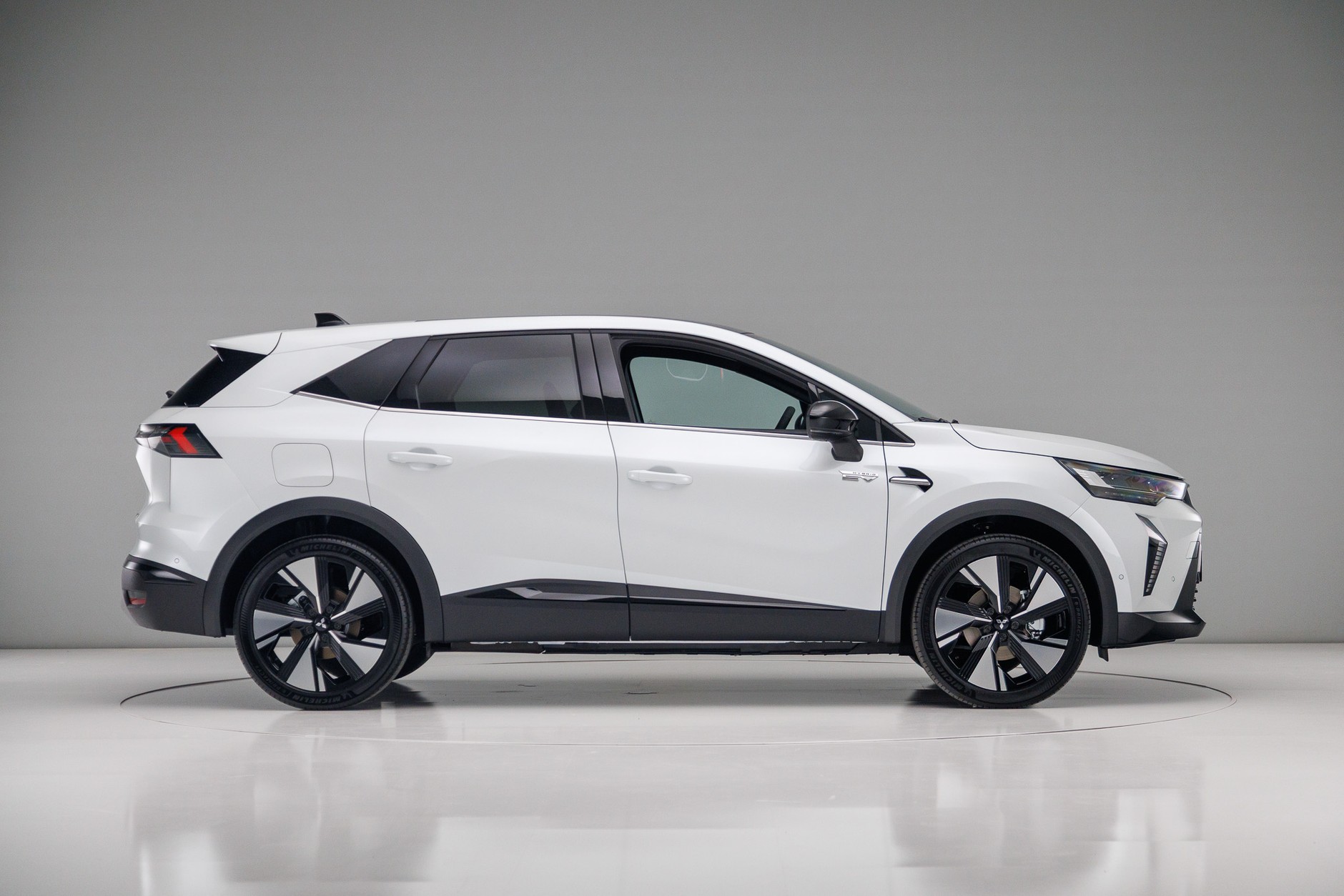 2025 Mitsubishi Grandis