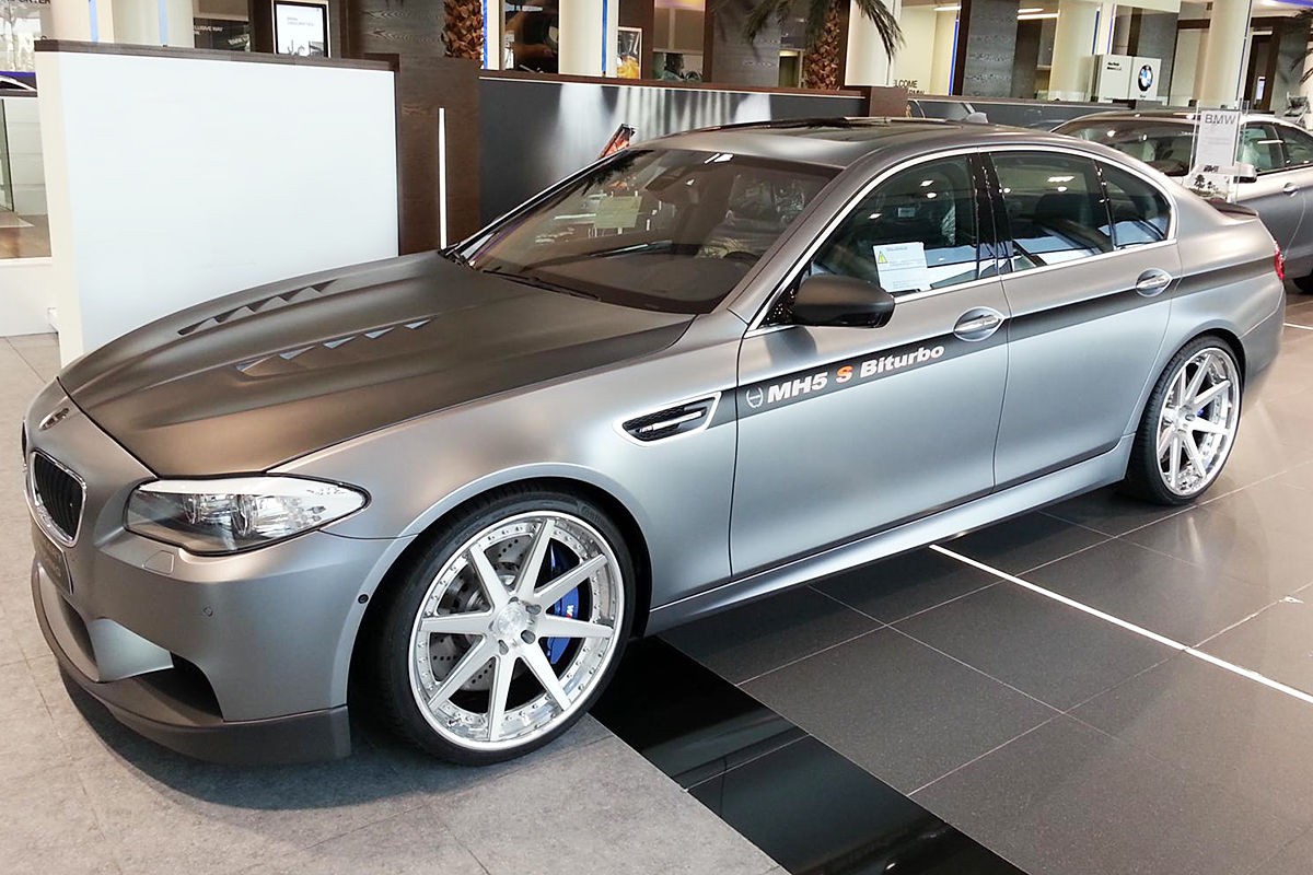 Manhart Racing MH5 700 Biturbo S