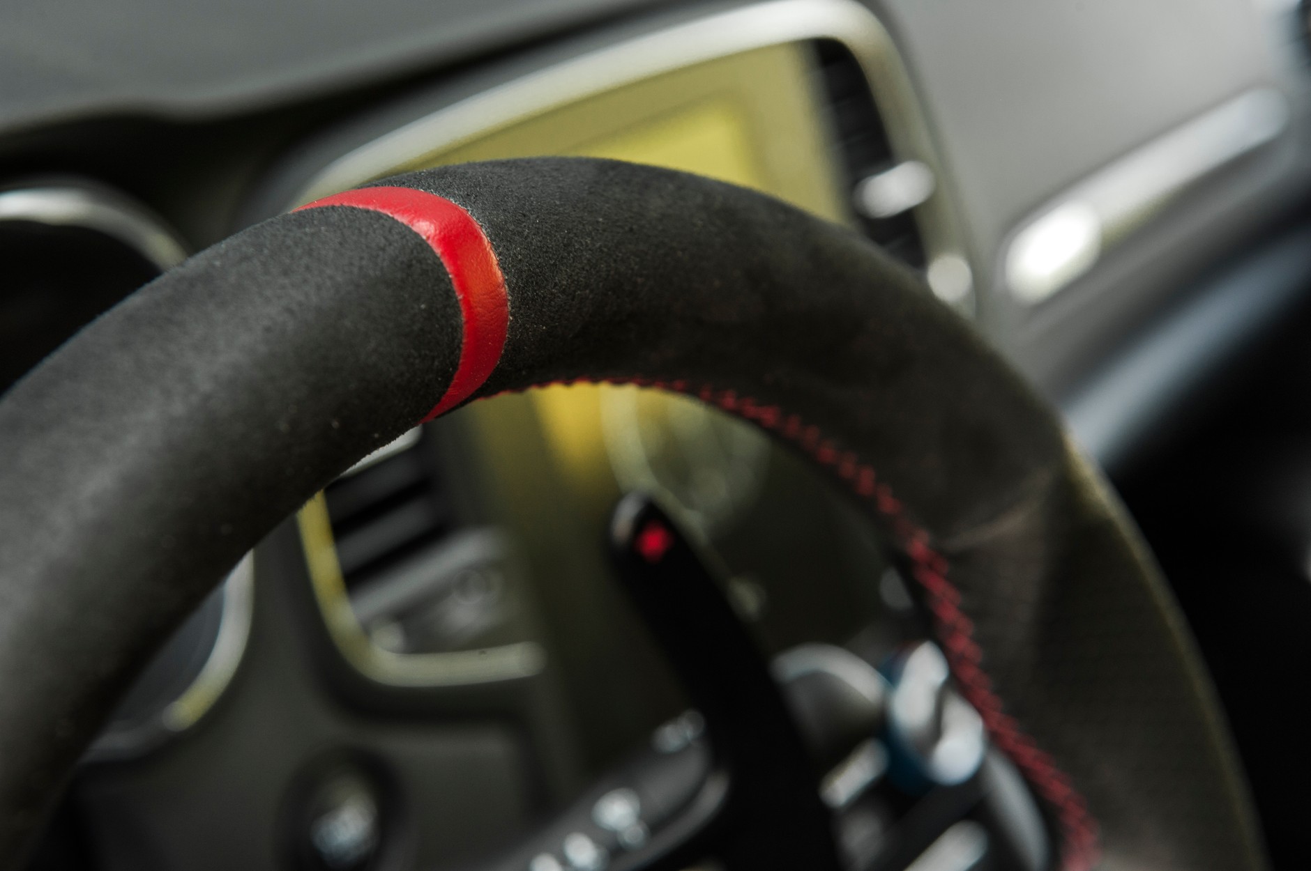 Toyota GT86 vs Renault Megane RS