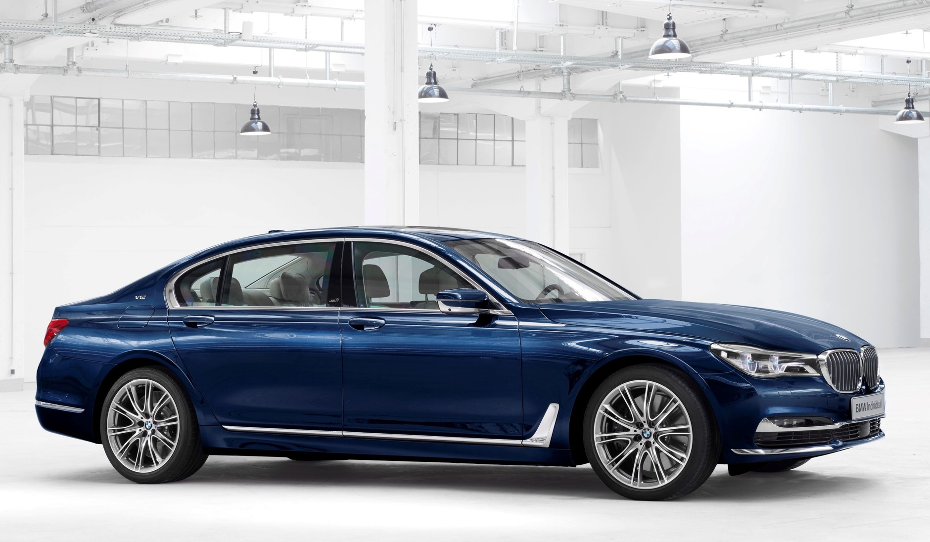 BMW M760Li (szósta generacja BMW serii 7; kod G12)