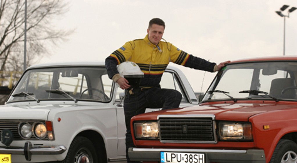 "Duży" Fiat 1.3 kontra Łada 2107 1.3 - Klasyki PRL-u w teście mistrza