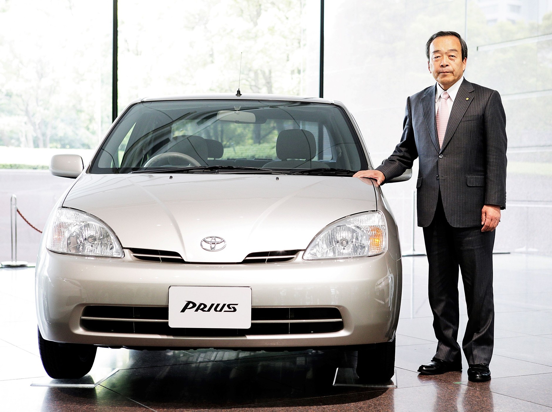 Takeshi Uchiyamada i Toyota Prius (pierwsza generacja)